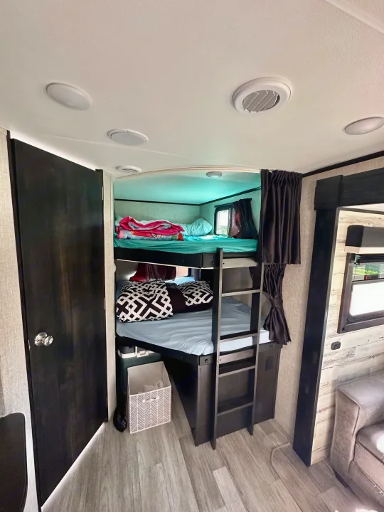 Jayco Jay Feather 2022
