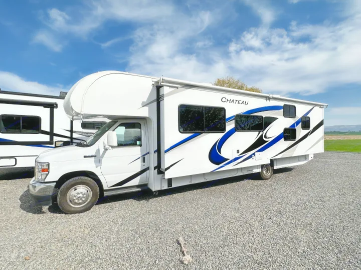 Thor Motor Coach Chateau 2022