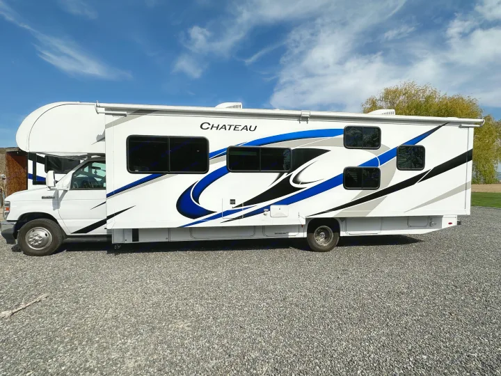 Thor Motor Coach Chateau 2022