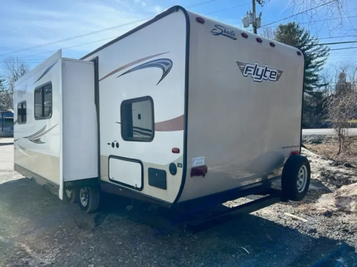 Shasta Flyte 2014
