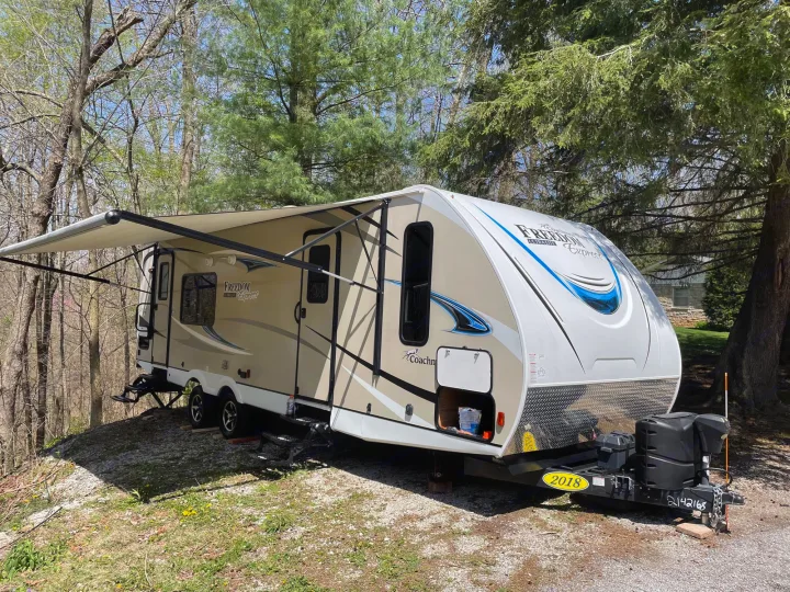 Coachmen Freedom Express 2019