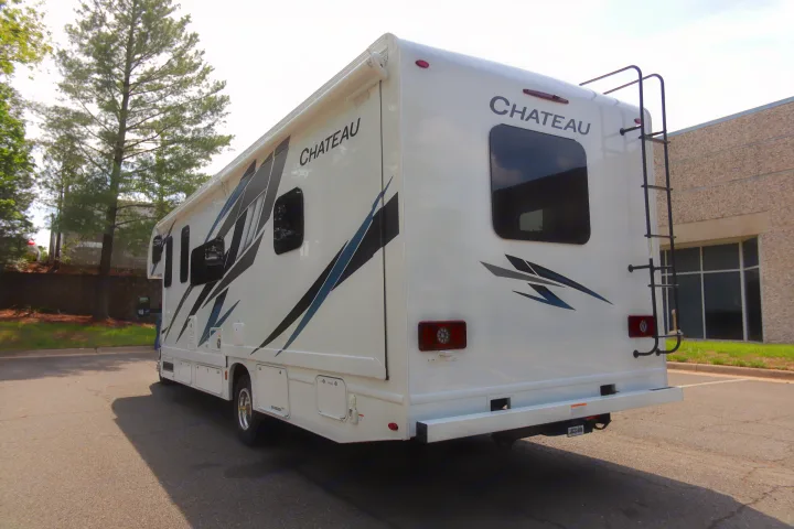 Thor Motor Coach Chateau 2024