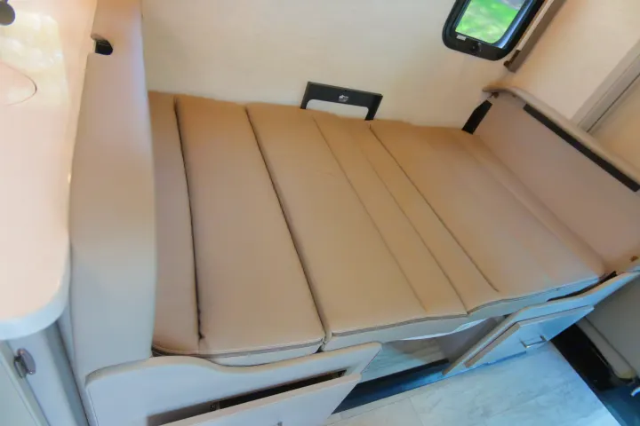 Thor Motor Coach Chateau 2024