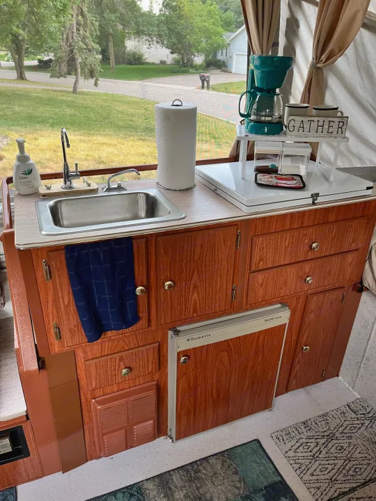 Photos 1995 Coleman Americana Utah Folding trailer Rental in