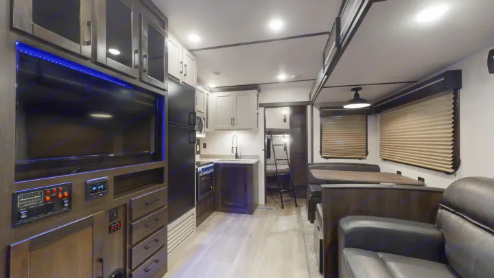 Crossroads RV Cruiser Aire 2022