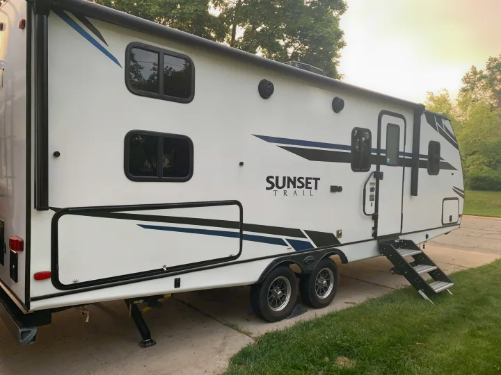 Crossroads RV Sunset Trail Super Lite 2021
