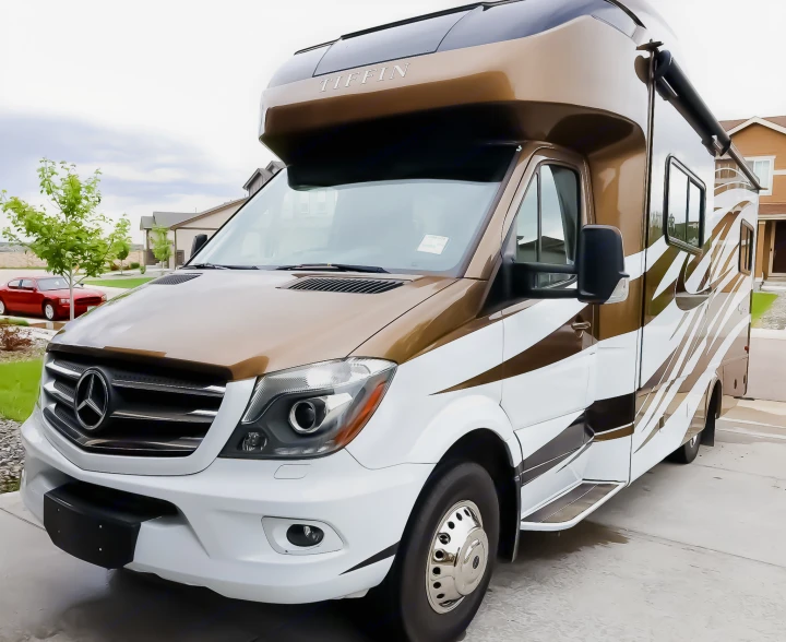 This white & gold Mercedes-Benz Tiffin RV rental, a sleek motorhome, is ready for your next journey.. Wayfarer Wayfarer Motorhome 2017