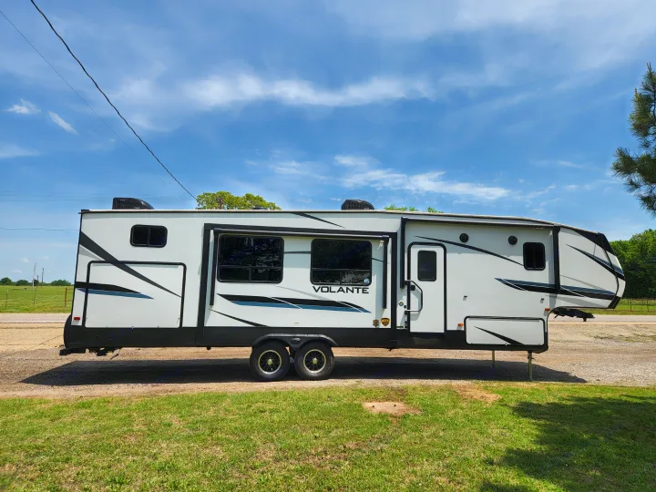 Crossroads RV Volante 2022