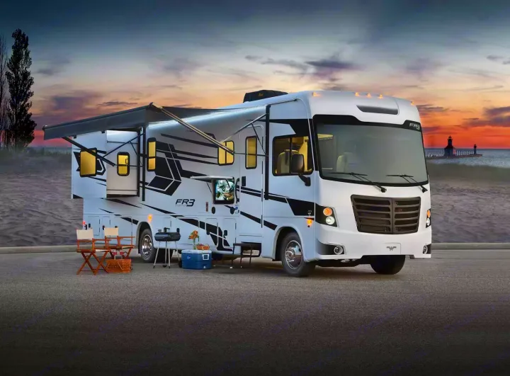 ✨ The epitome of luxury, the 2022 FR3 34DS exudes an aura of prestige, showcasing a harmonious blend of design, functionality, and extravagance✨. Forest River FR3 2022