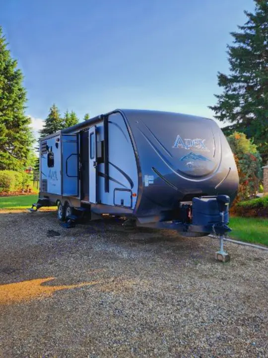 Coachmen Apex 2017