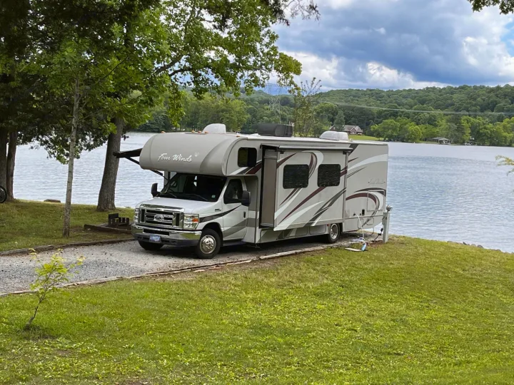 This beautiful rv rental is parked right. Thor Four Winds 2015