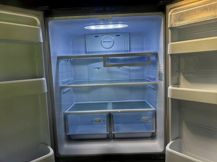 large residential fridge. Grand Design Solitude 2018