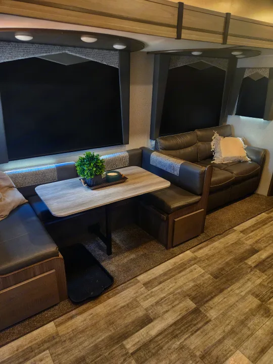 Crossroads RV Volante 2022