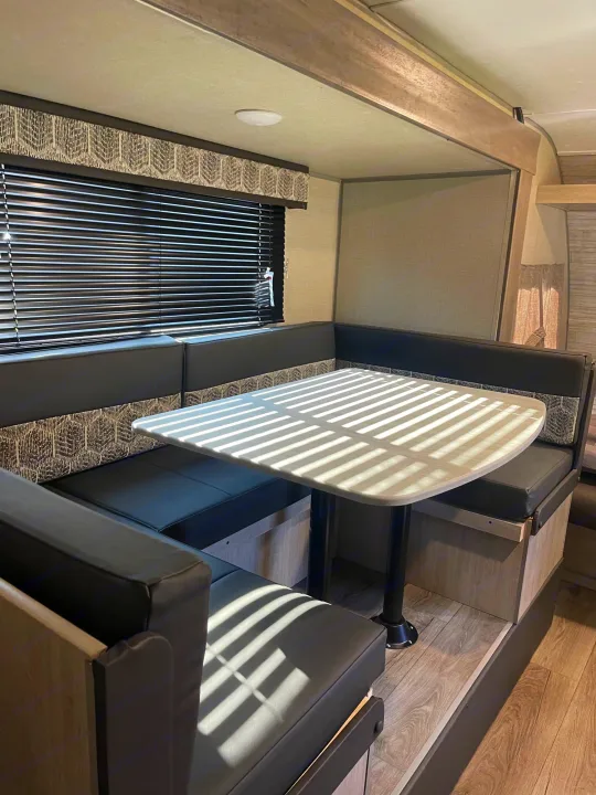 Coachmen Catalina 2023