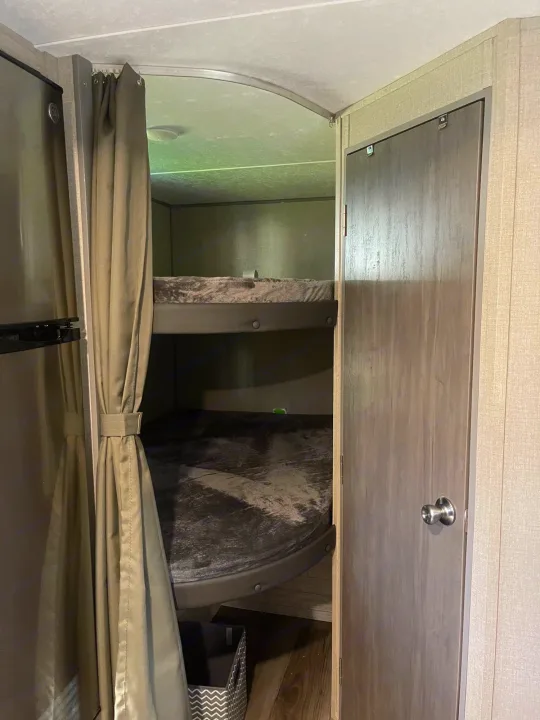 Coachmen Catalina 2023