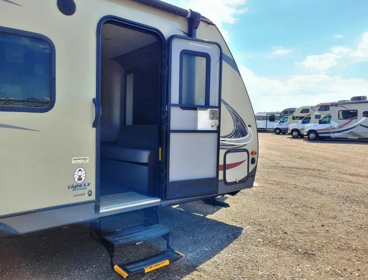 Coleman Light LX 1925 BH 2018