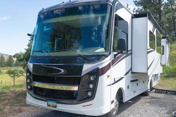 Entegra Coach Vision 2019
