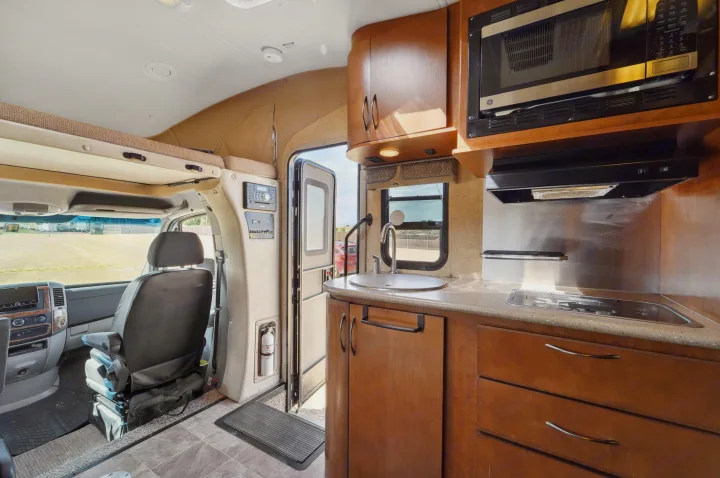 Thor Motor Coach Chateau Citation Sprinter 2014