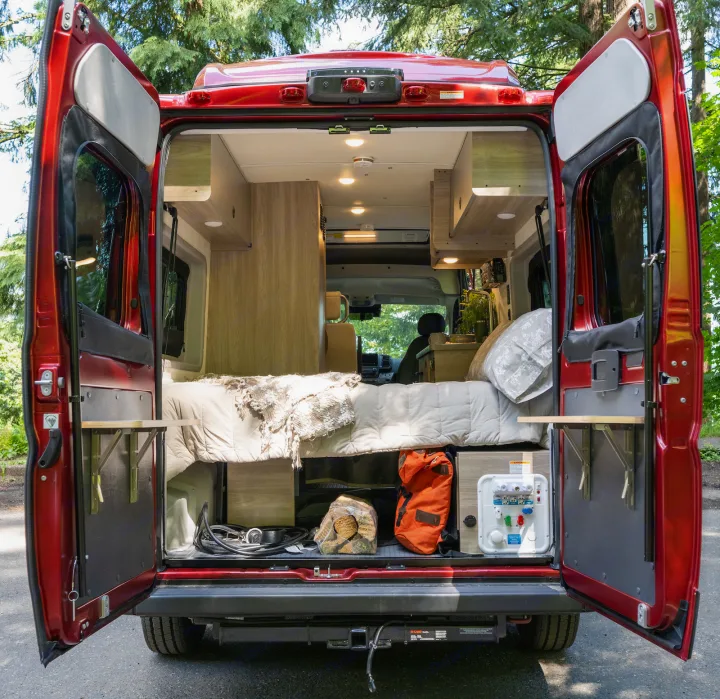 Winnebago Solis 2022