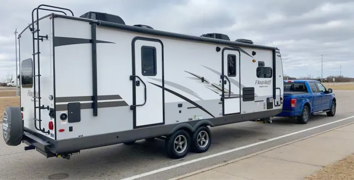 Forest River Flagstaff Super Lite 2020