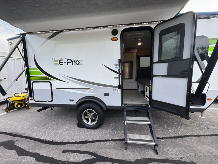 Forest River Flagstaff E-Pro 2020