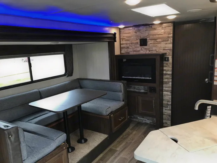Forest River Cherokee Grey Wolf 2019