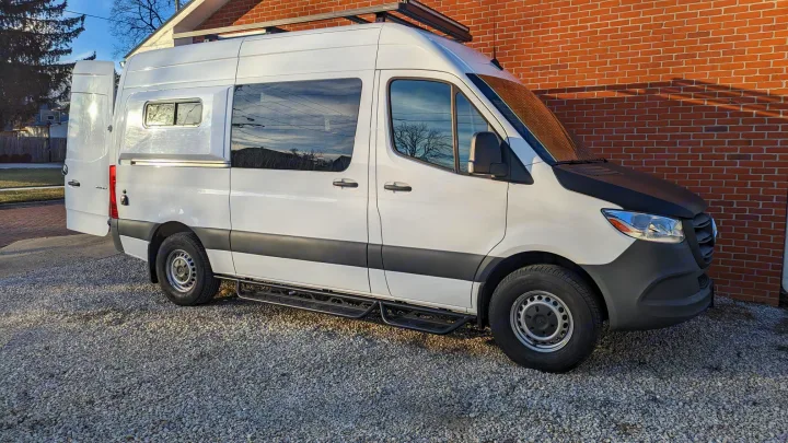 Mercedes-Vandemic Adventurer 2020