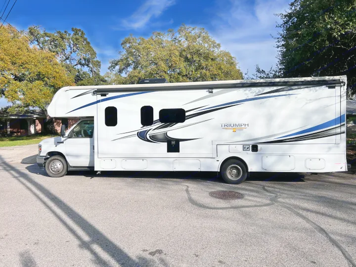 Nexus RV Triumph 2022
