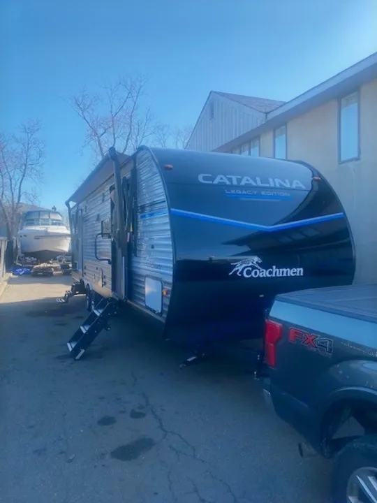 Coachmen Catalina Legacy 323BHDSCK 2022