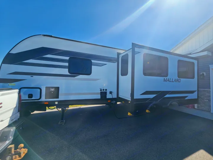 Heartland RVs Mallard 2022