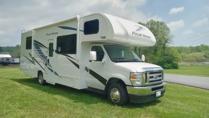 Thor Motor Coach Four Winds 2025