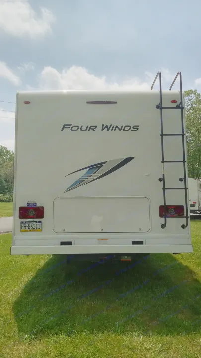 Thor Motor Coach Four Winds 2025