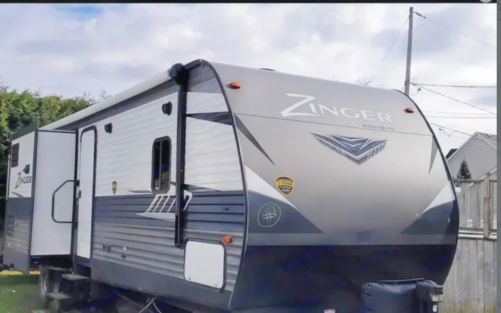 ZINGER by CrossRoads travel trailer RV rental.. Crossroads RV Zinger 2019
