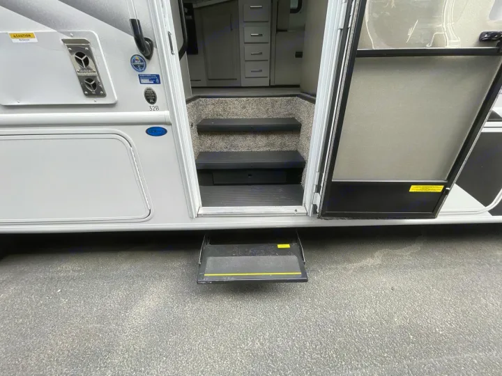 RV rental: Accessible entrance with multi-level steps and an extended step for easy entry into the motorhome.. Thor ACE 2024