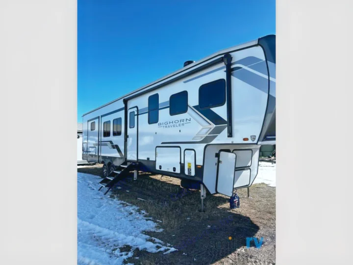 Discover outdoor living with this large BIGHORN Traveler fifth-wheel RV rental, perfect for your next adventure.. Heartland Bighorn 2023