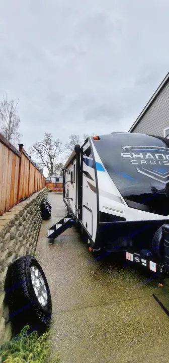 Cruiser RV Shadow Cruiser 2021