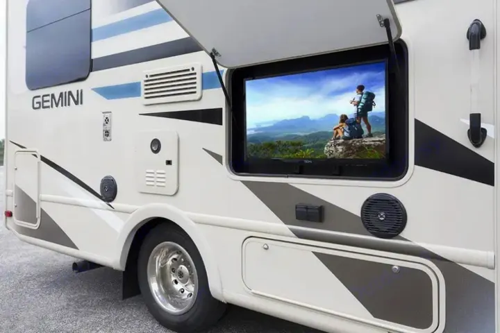 Outdoor TV on an RV rental, enhancing your motorhome adventure with al fresco entertainment and speakers.. Thor Gemini 2017