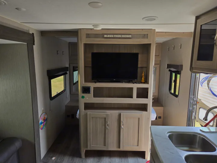 Coachmen Freedom Express 2022