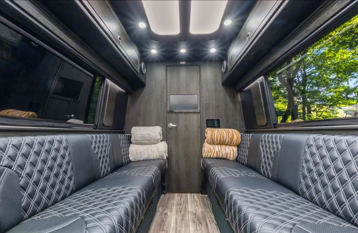 Photos 2024 Mercedes-Benz Sprinter 419 LWB High Roof Camper van