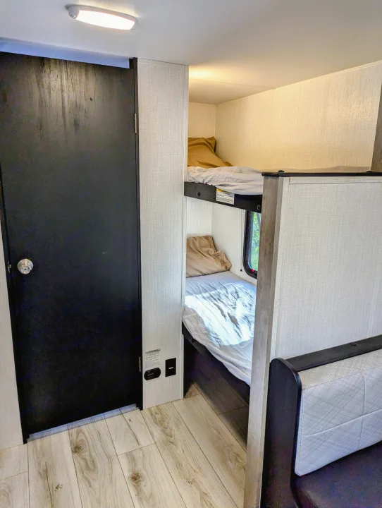Cruiser RV Avenir 2024