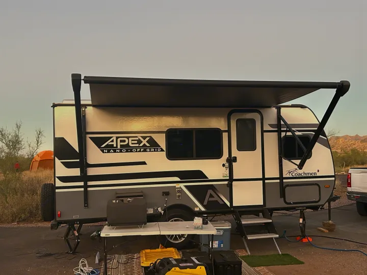 Coachmen Apex Nano 2024