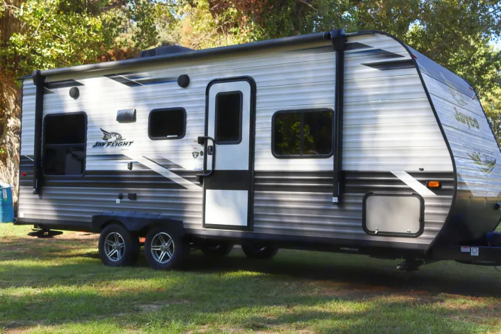 A modern Jay Flight travel trailer, well-maintained and ready for your next RV rental and camping adventure.. Jayco Jay Flight SLX Rocky Mountain Edition 2022