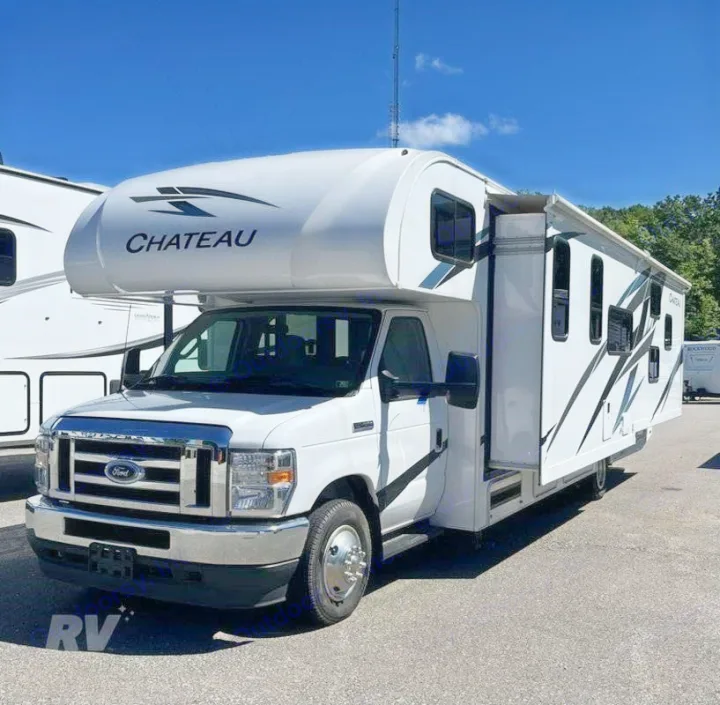 White Class C Ford Chateau RV rental with slide-out, perfect for your next motorhome adventure.. Thor Chateau 2024