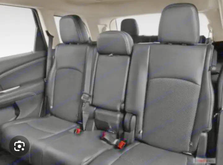 Comfortable black leather back seats. Dodge Journey 2016