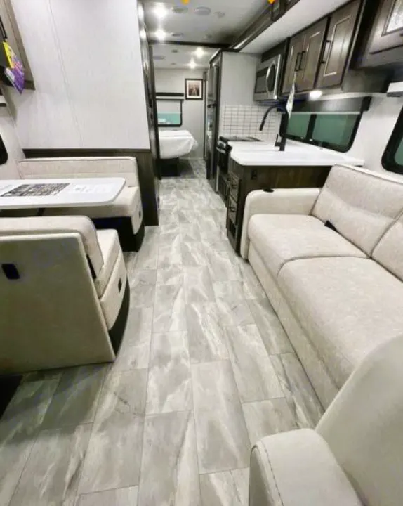 Coachmen Mirada 2023