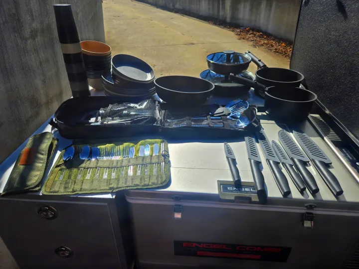 Perfect camping kitchen setup for your rv rental. Features dishes, pots, pans, cutlery, knives & an Engel portable fridge/freezer.. Bruder EXP-6 2018