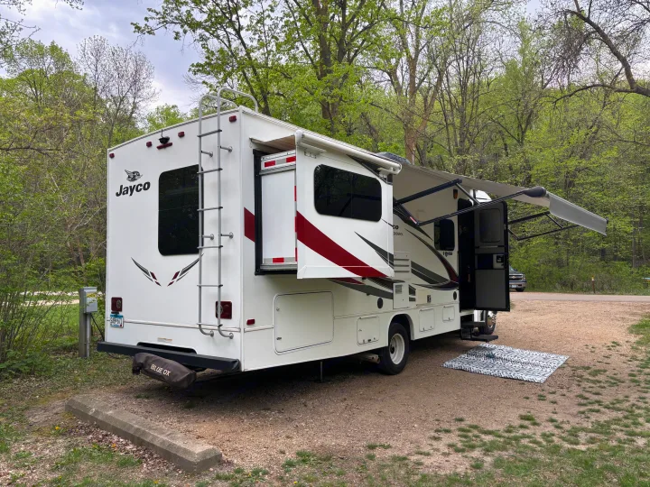 Photos | 2018 Jayco Redhawk Class C in Saint Michael, MN | Outdoorsy