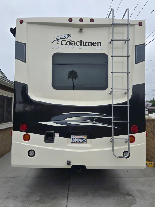 White & black Coachmen Mirada RV rear, perfect for an rv rental.. Coachmen Mirada 2020