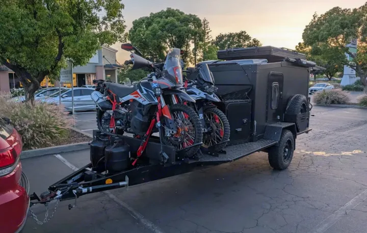 Ultimate adventure setup! This RV rental includes an off-road trailer & two motorcycles, perfect for your next expedition.. ITWO custom Pixtech Bearlander 20 2024
