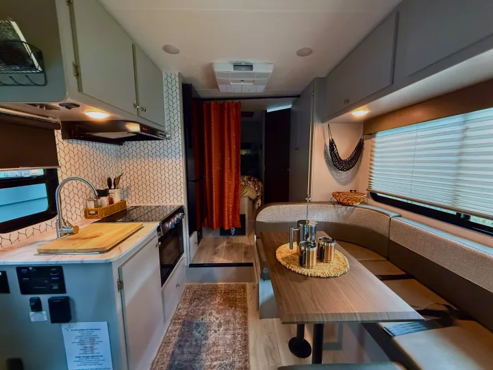 Photos | 2025 Forest River Coachman Freelander 21QSS Class C in ...